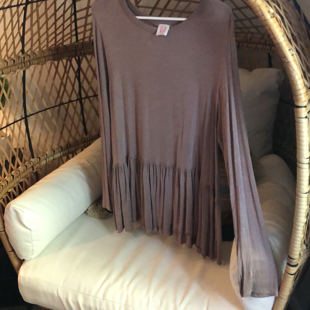 Long Sleeve Top with Ruffle Bottom - Picture 3 of 3